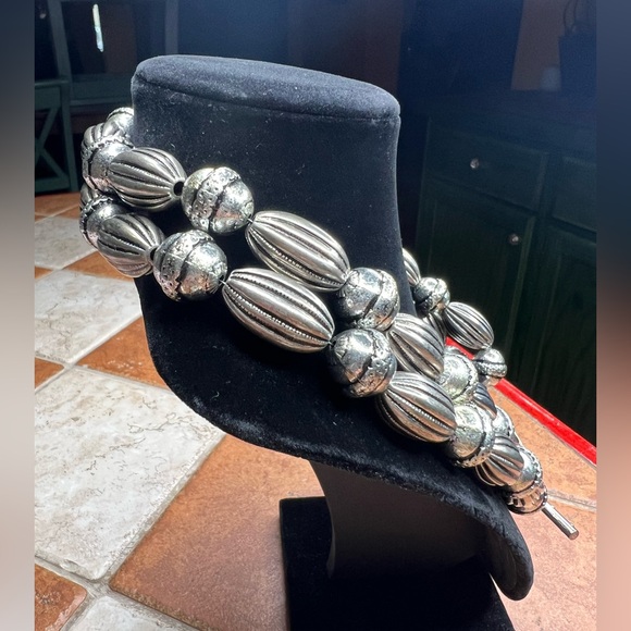 Sookie Sookie Multi Strand Silver Beaded Necklace - Picture 5 of 7
